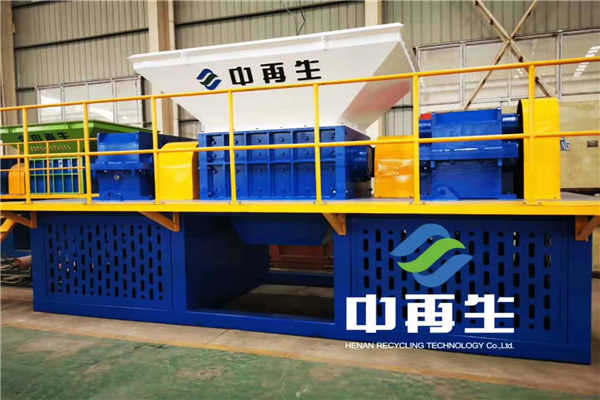 金屬撕碎機走在節(jié)能減排的道路上，碎后的金屬品質(zhì)更高